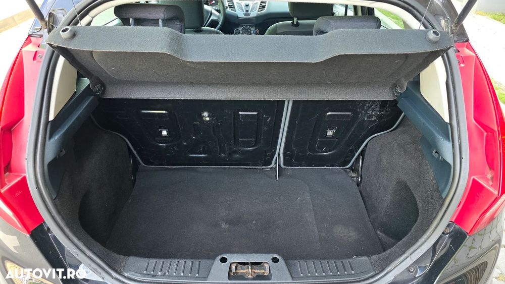 Ford Fiesta 1.4i Titanium - 12