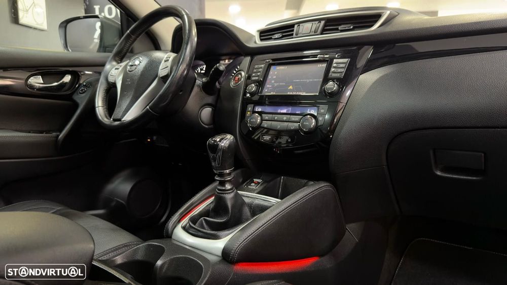 Nissan Qashqai 1.2 DIG-T Tekna Premium Pele S P.Preta - 8