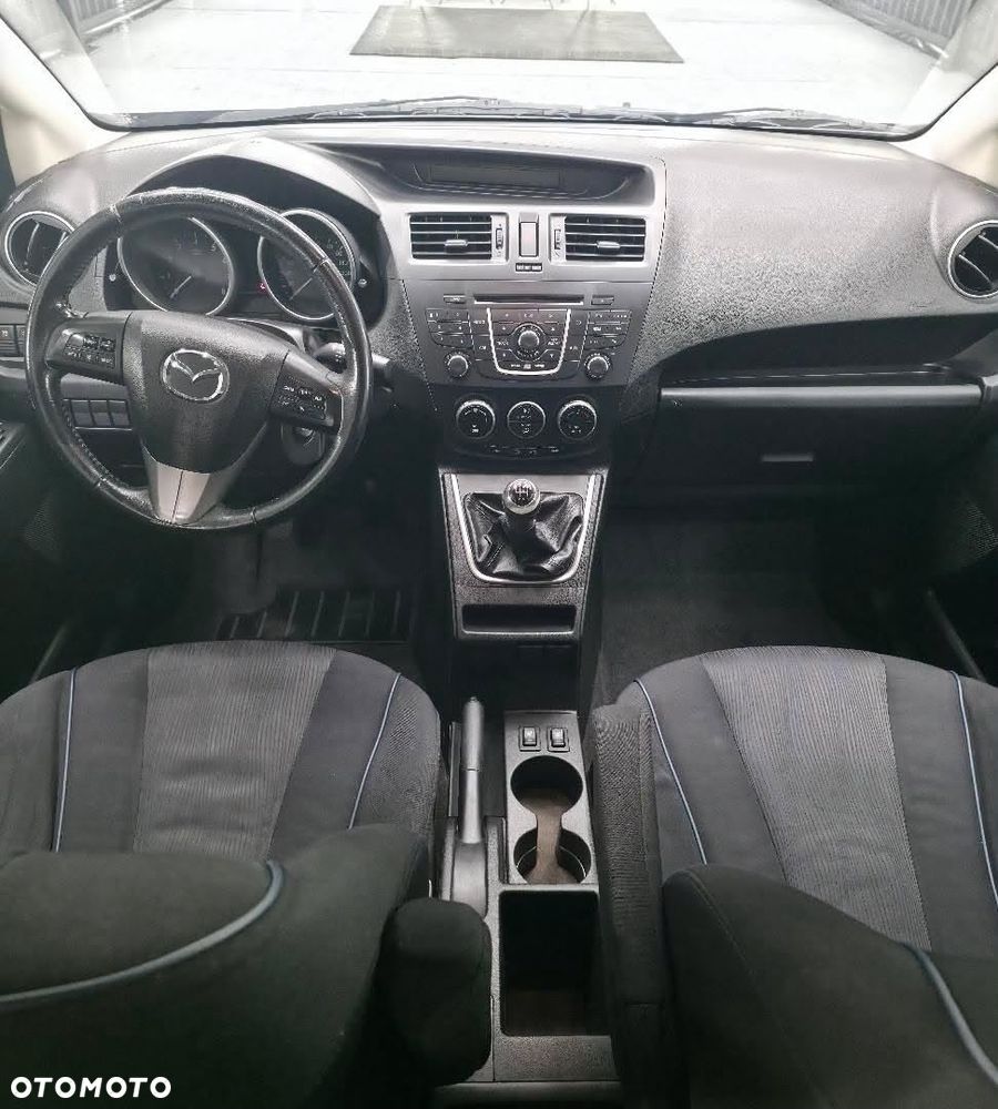 Mazda 5 - 6