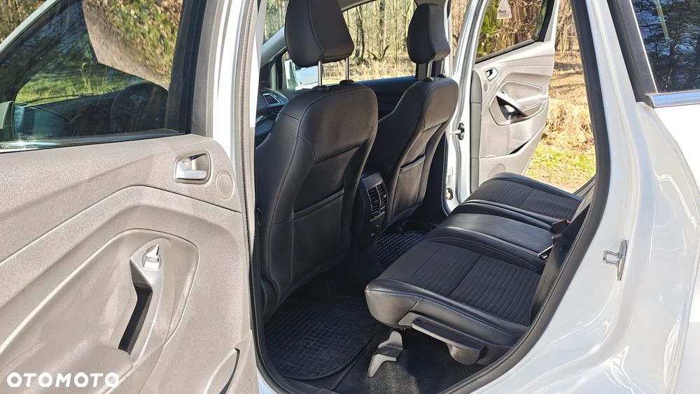 Ford Kuga - 7
