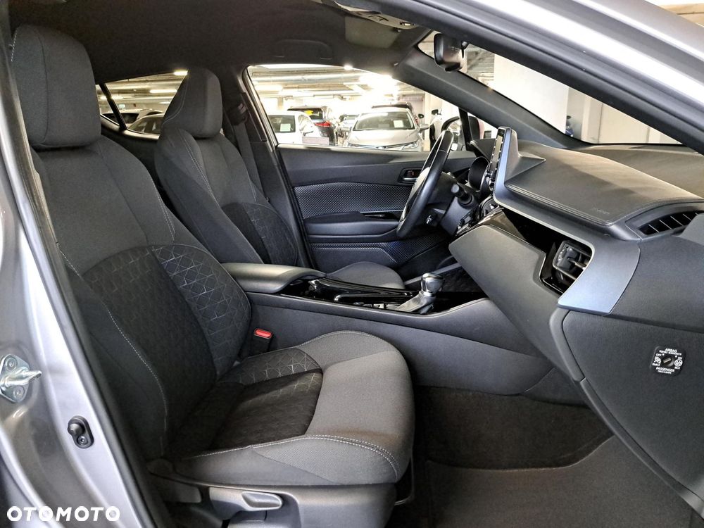 Toyota C-HR 2.0 Hybrid Style - 11