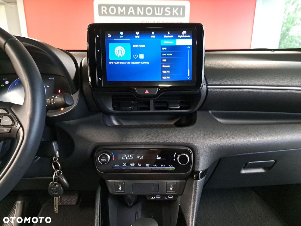 Toyota Yaris Hybrid 1.5 Style - 21