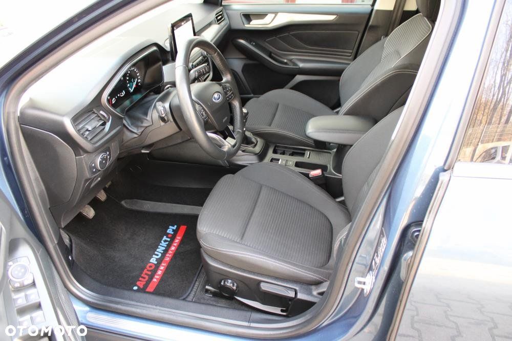 Ford Focus - 11