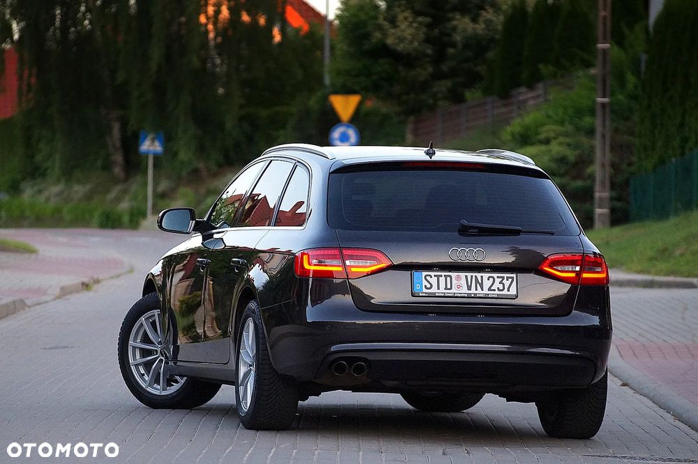 Audi A4 Avant 2.0 TDI DPF Attraction - 2