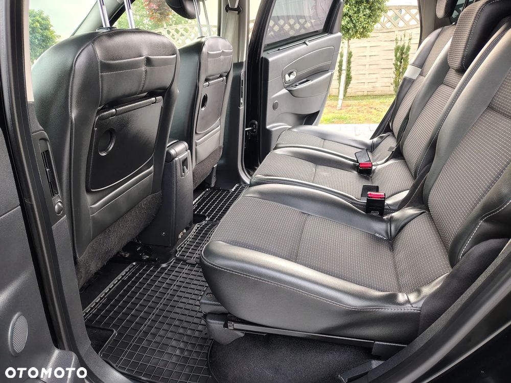Renault Scenic dCi 130 FAP Start & Stop Bose Edition - 22