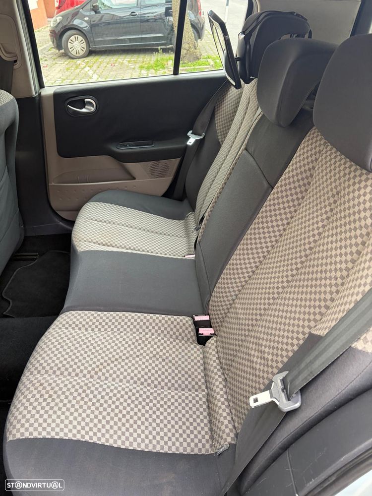 Renault Mégane - 17