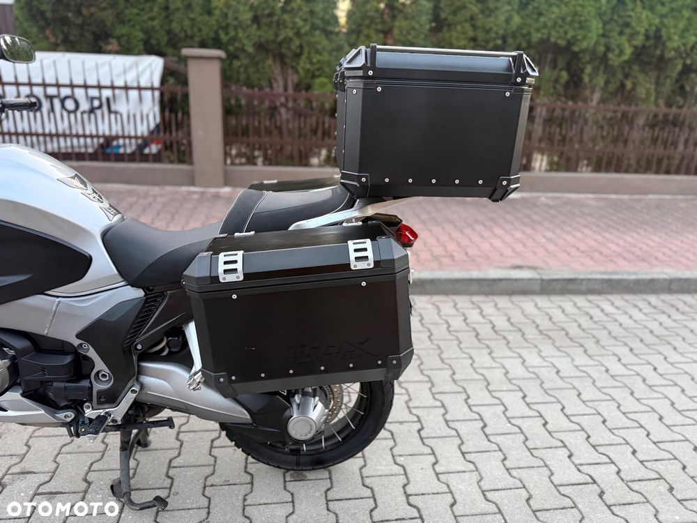 Honda VFR - 21