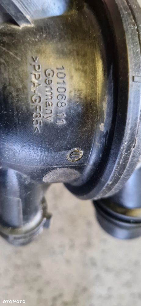 BMW E87 E90 2.0N43 OBUDOWA TERMOSTATU TERMOSTAT TM19102 - 3