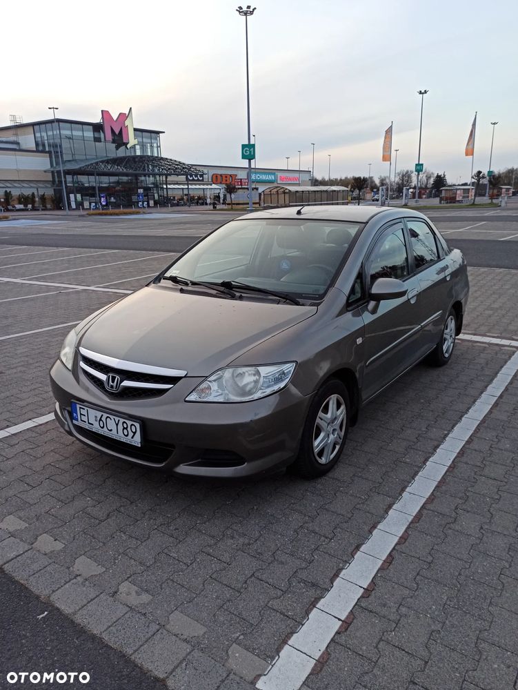 Honda City 1.4 Comfort - 19