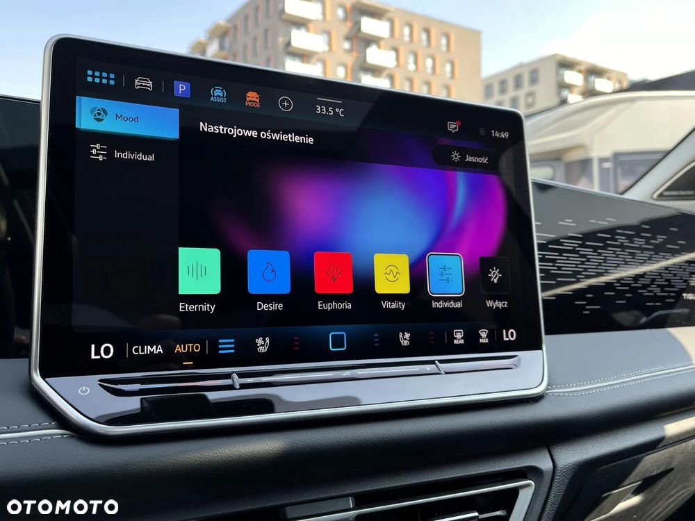 Volkswagen Tiguan 2.0 TDI Elegance DSG - 26