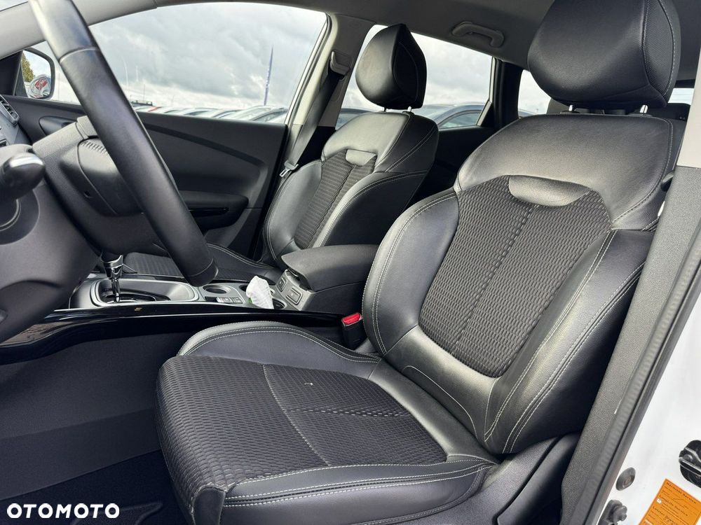 Renault Kadjar 1.2 Energy TCe Limited EDC - 29