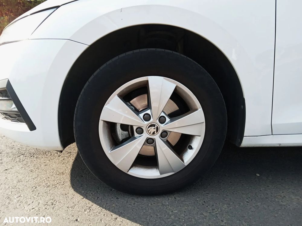 Skoda Octavia 2.0 TDI Ambition - 13