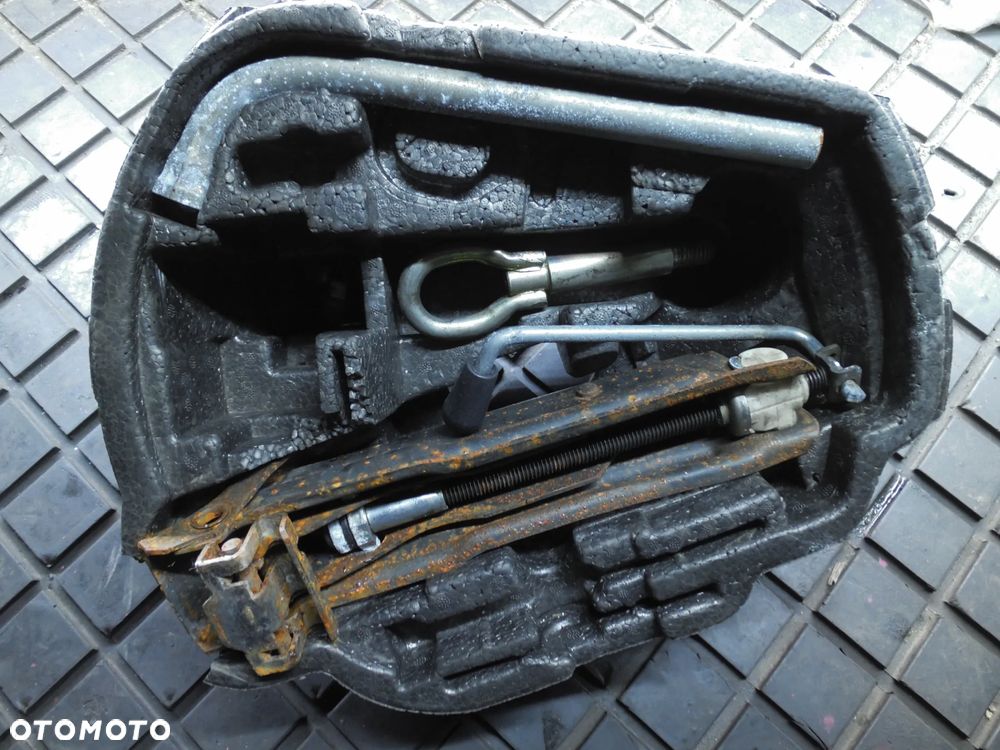 STYROPIAN WKŁAD BAGAŻNIKA VW BORA GOLF IV KOMBI 1J0012115M - 1