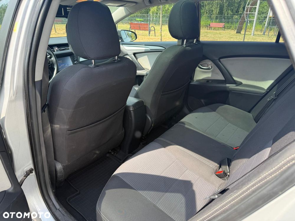 Toyota Avensis 1.8 Prestige MS - 21