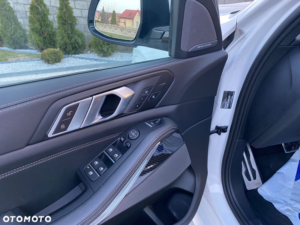 BMW X5 xDrive40d - 14