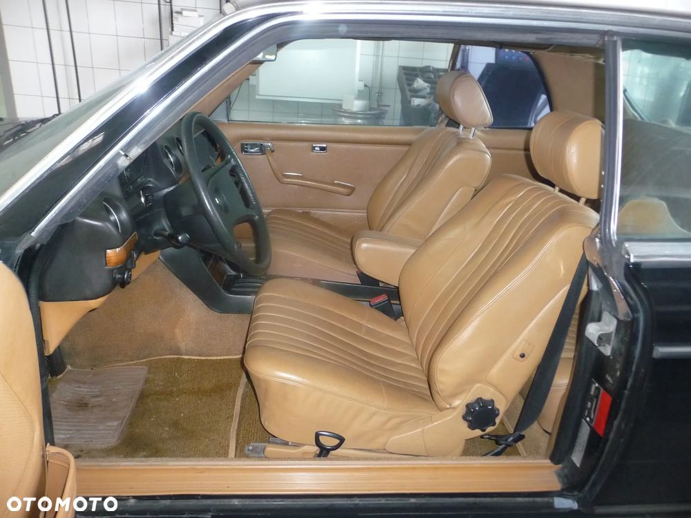 Mercedes-Benz W123 - 11