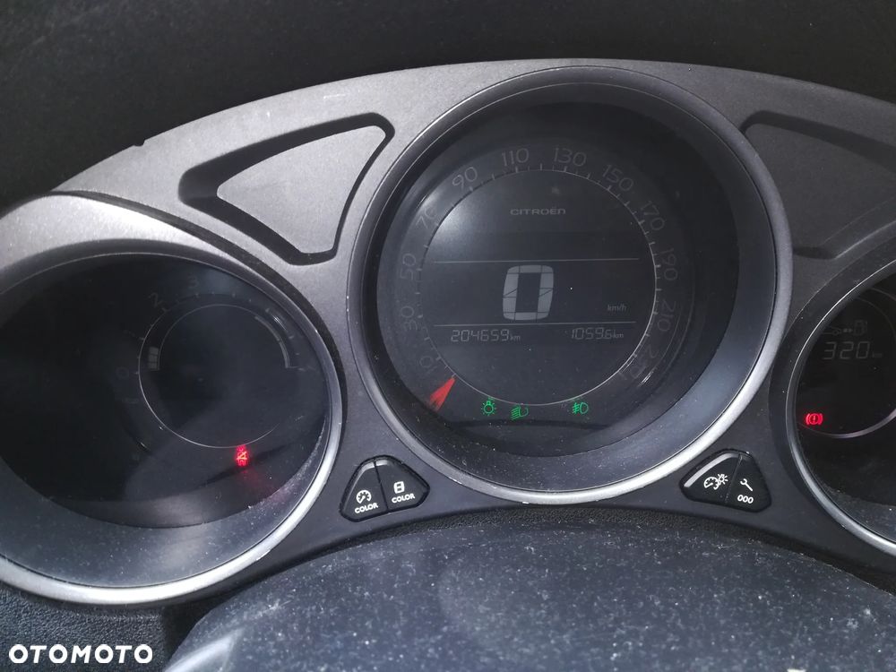 Citroën C4 1.6 HDi Vitamin - 11