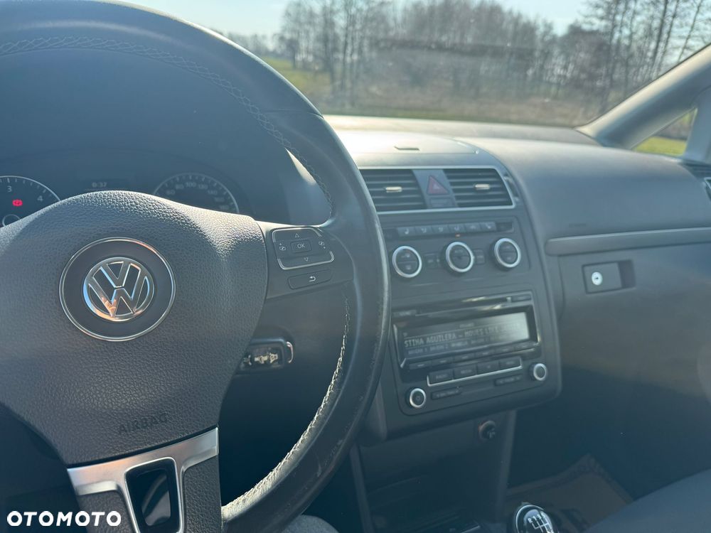 Volkswagen Touran 1.6 TDI DPF Life - 8