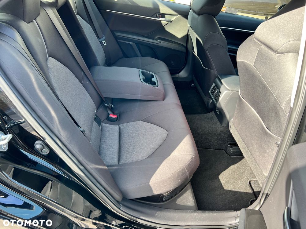 Toyota Camry 2.5 Hybrid Comfort CVT - 19