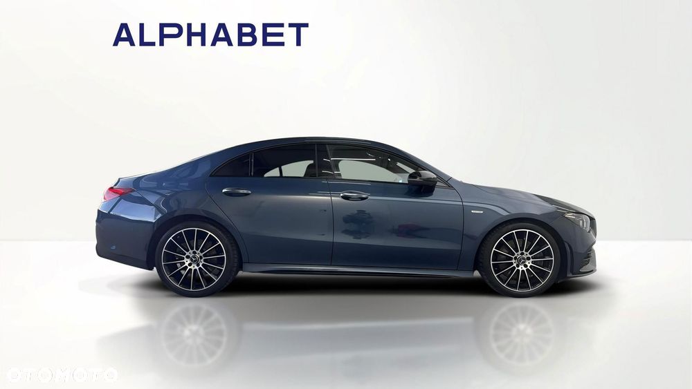 Mercedes-Benz CLA 250 4-Matic AMG Line 7G-DCT - 3