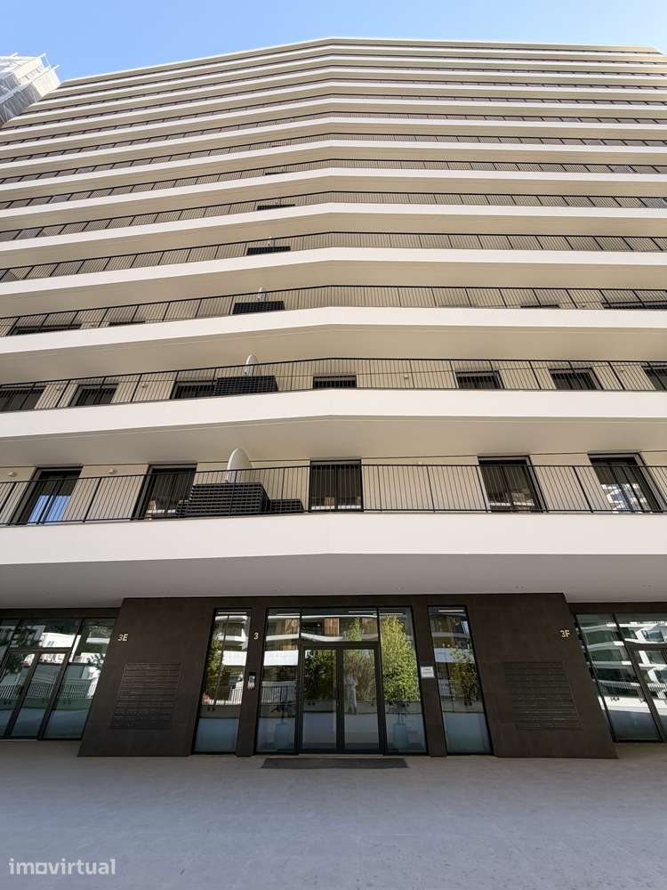 Apartamento T2 com 2 estacionamentos, Miraflores, Oeiras - Grande imagem: 2/49