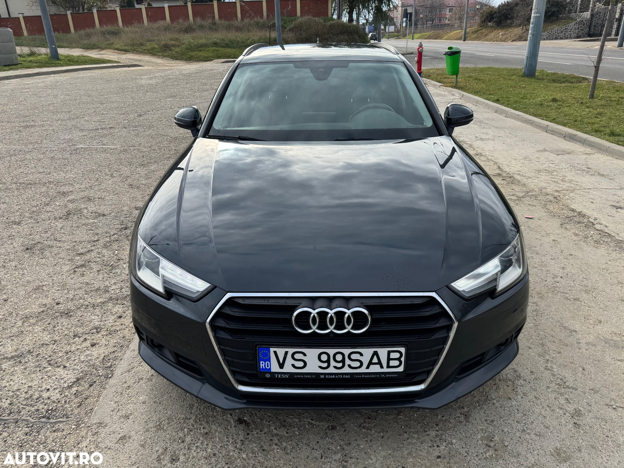 Audi A4 Avant 2.0 TDI ultra S tronic - 9