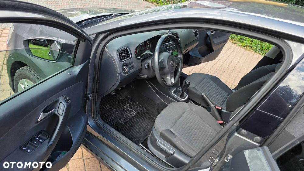 Volkswagen Polo - 35