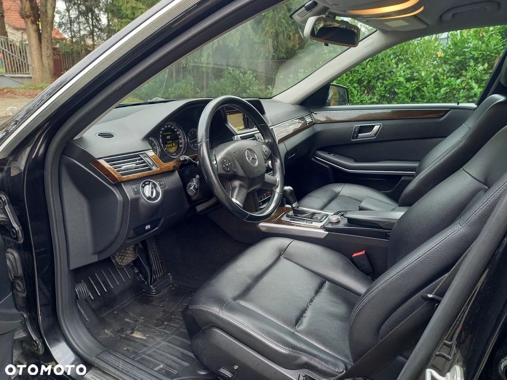 Mercedes-Benz Klasa E 200 CDI DPF BlueEFFICIENCY 7G-TRONIC - 22