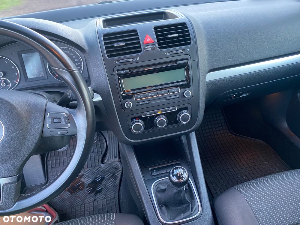 Volkswagen Jetta 1.4 TSI Trendline - 9