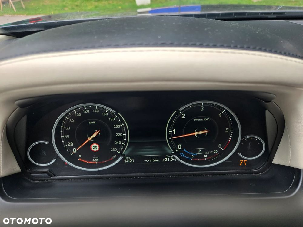 BMW Seria 7 740d xDrive - 21