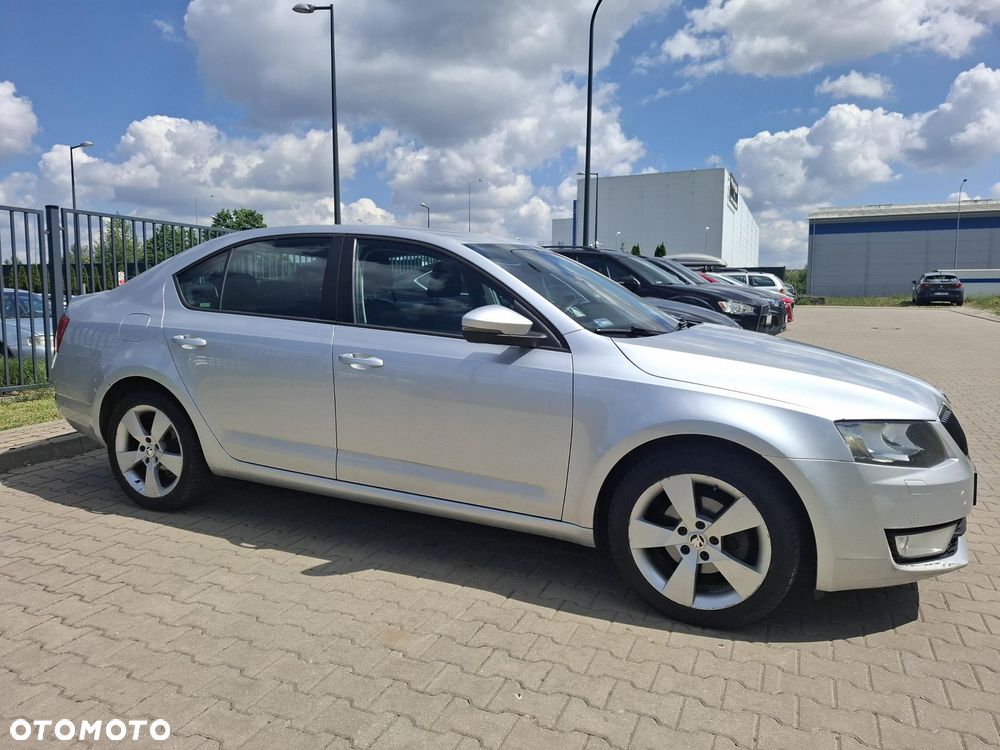 Skoda Octavia 1.6 TDI Elegance - 4