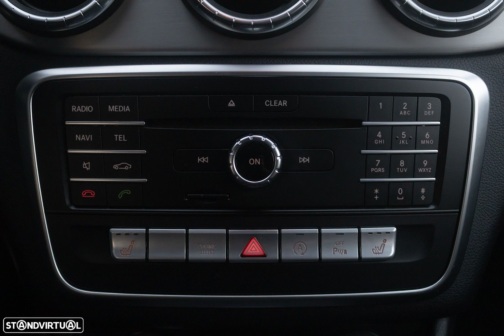 Mercedes-Benz CLA 200 - 12