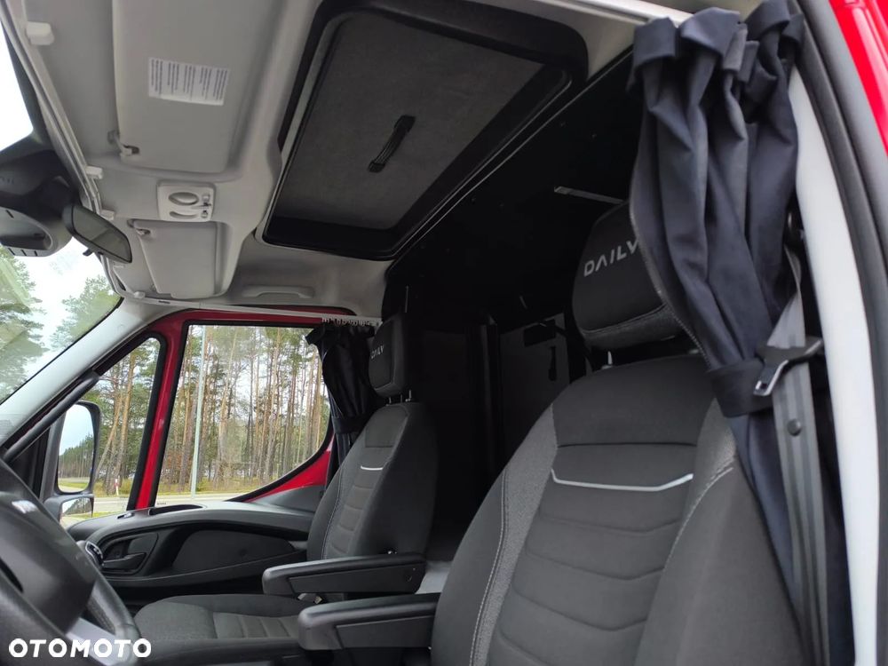 Iveco Daily 70C18 Sypialnia 2 Łóżka , WINDA 1.000kg, 15 Palet, Firana + Drzwi z Tyłu! - 18