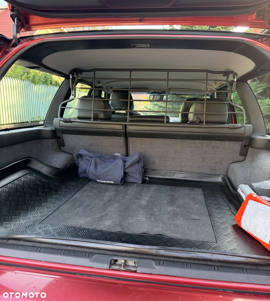 Volvo V70 2.4 - 15