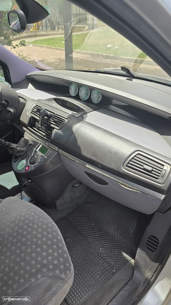 Peugeot 807 2.2 HDi - 10