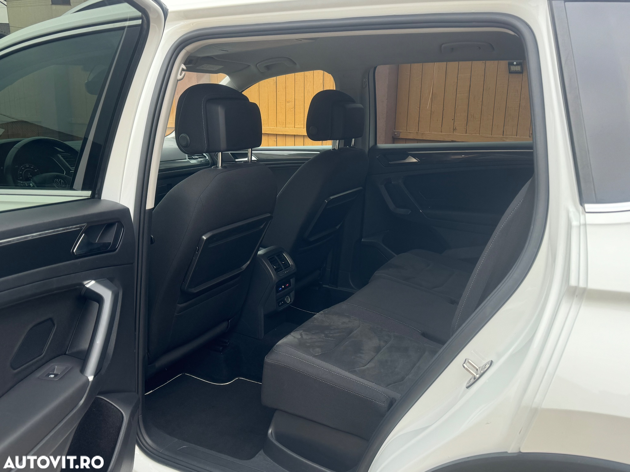 Volkswagen Tiguan Allspace 2.0 TDI SCR 4Motion DSG Highline - 10