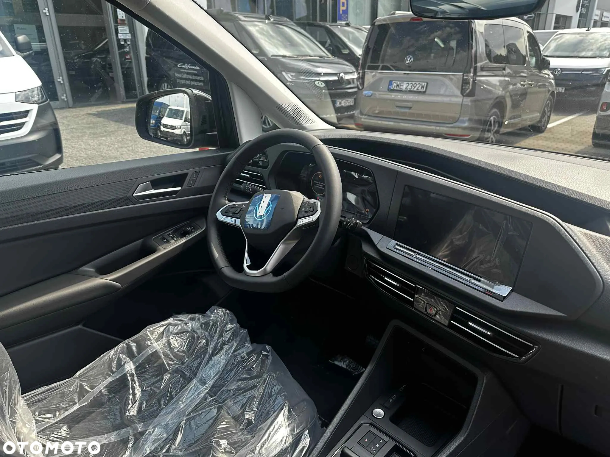 Volkswagen Caddy 2.0 TDI Dark Label DSG - 10