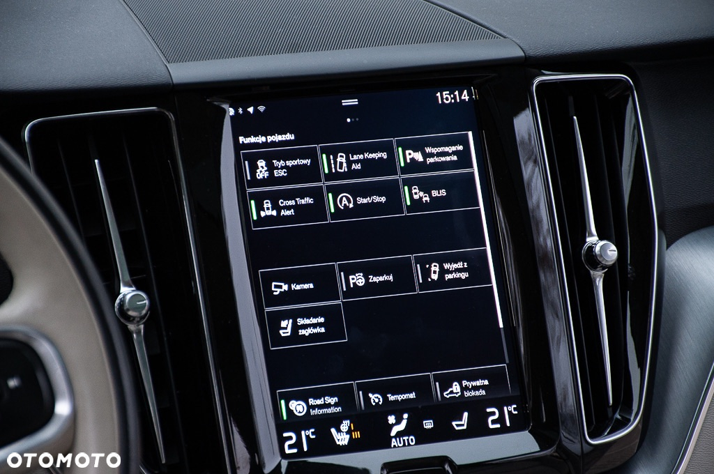 Volvo XC 60 T6 AWD Momentum - 14