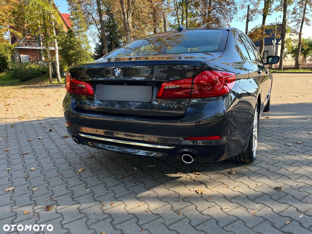 BMW Seria 5 520d xDrive Luxury Line - 7