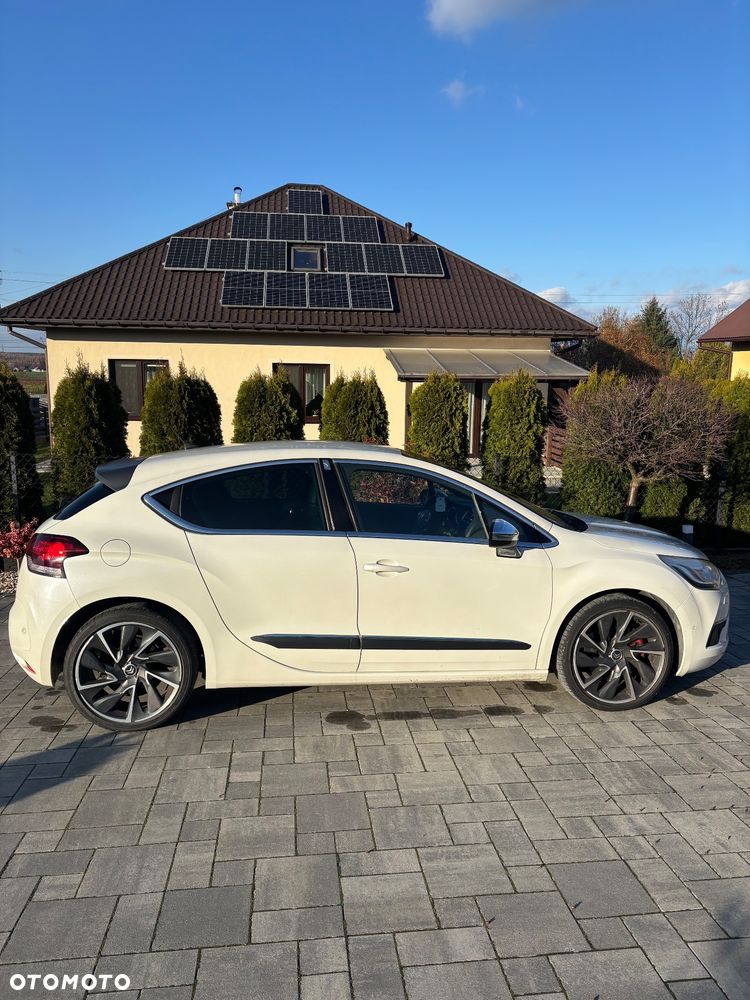 Citroën DS4 1.6 THP SportChic - 3