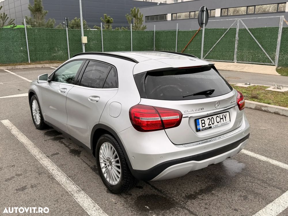 Mercedes-Benz GLA 220 4MATIC - 7