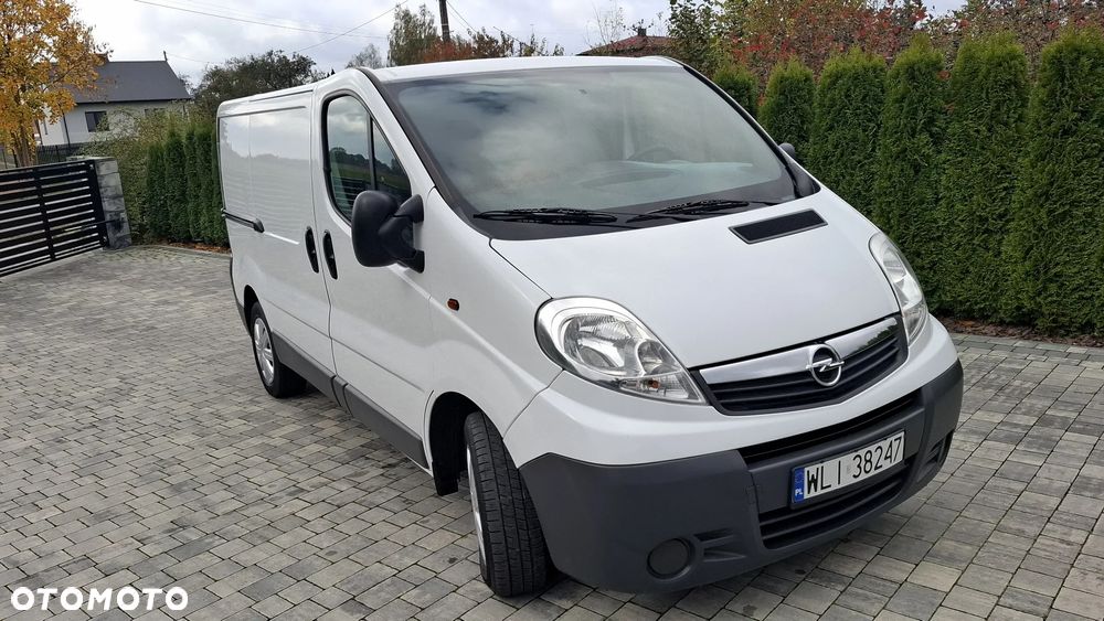 Opel VIVARO - 11