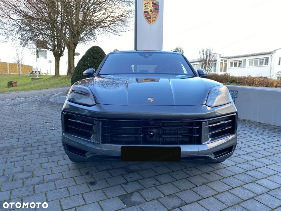 Porsche Cayenne - 4