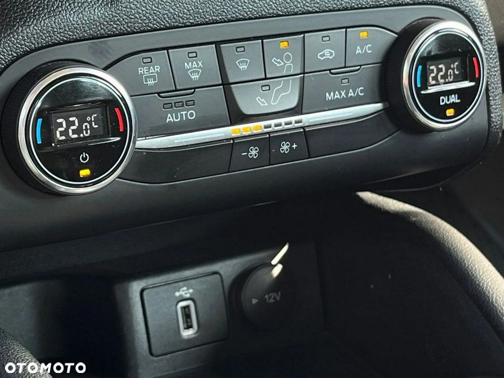 Ford Focus SW 2.0 EcoBlue Titanium Business - 28