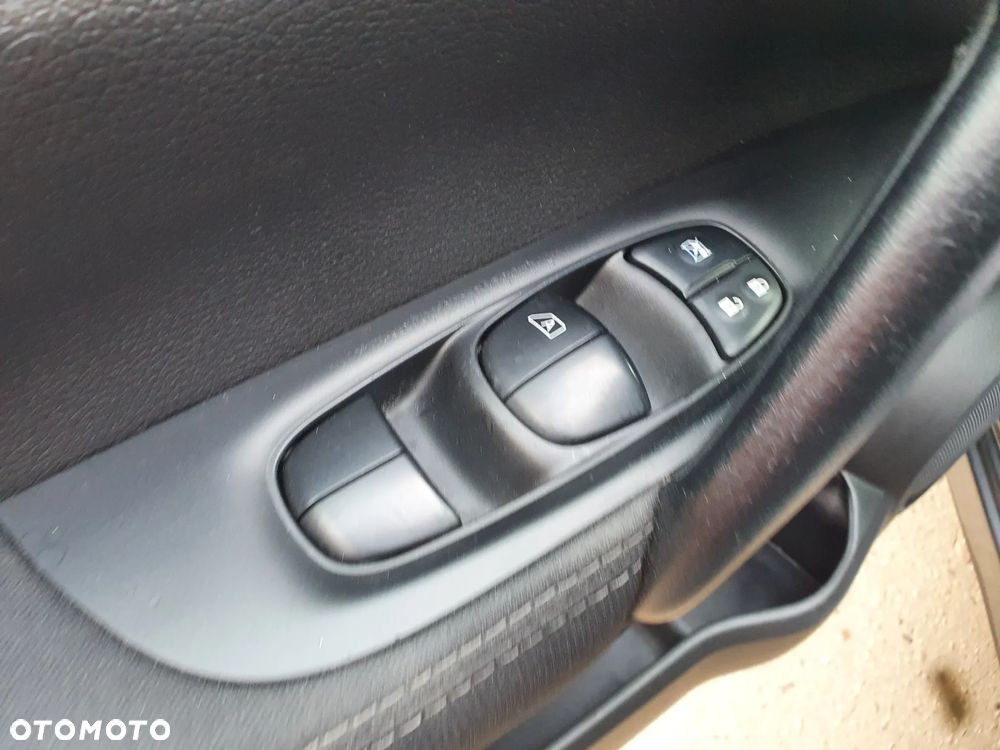 Nissan Qashqai 1.5 dCi N-Connecta - 20