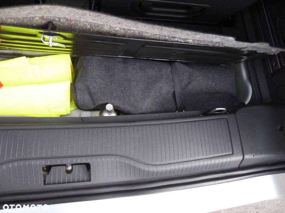 Opel Zafira 1.8 Design Edition - 40