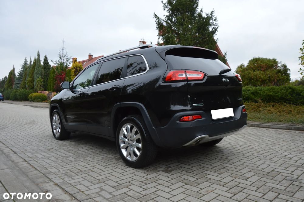 Jeep Cherokee 2.0 MJD 4x2 Longitude - 15