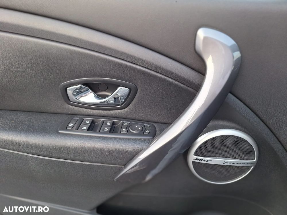 Renault Megane ENERGY dCi 110 Start & Stop Bose Edition - 13