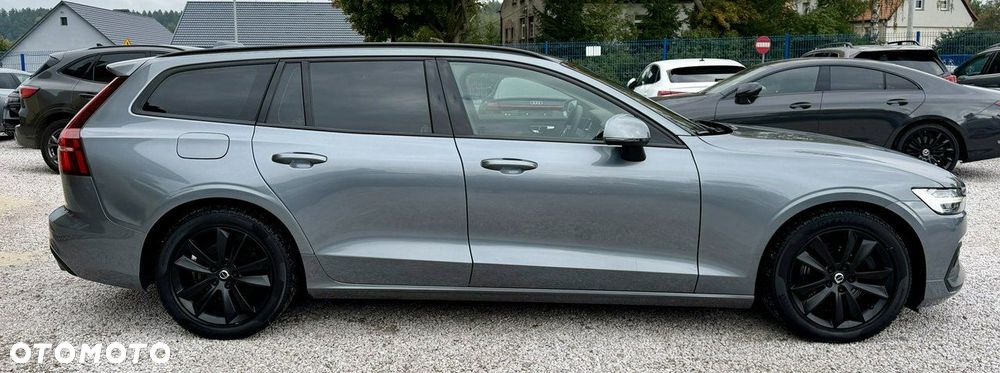 Volvo V60 D4 AWD Geartronic Momentum Pro - 4