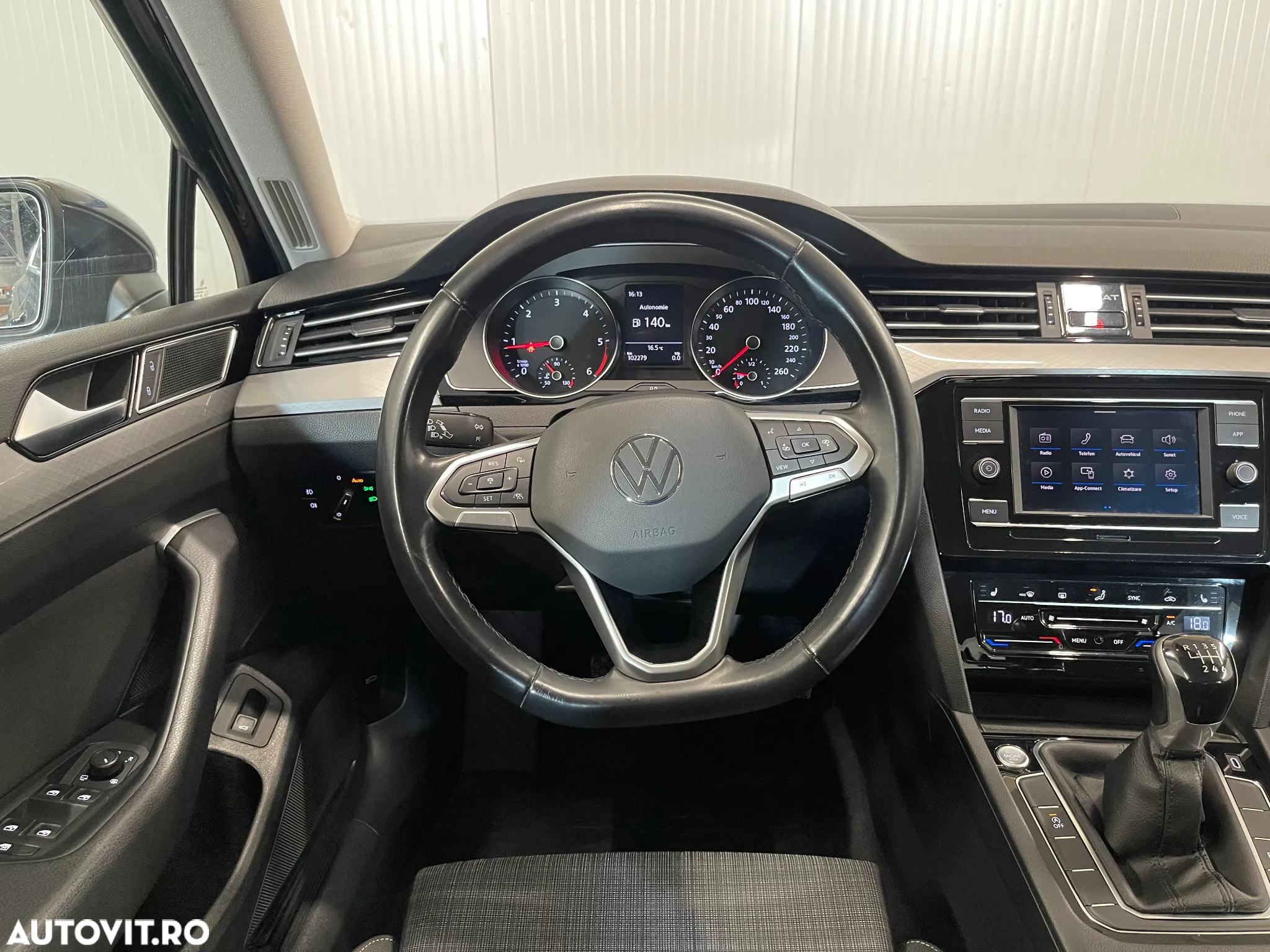 Volkswagen Passat 2.0 TDI Comfortline - 6